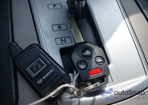 2014 Subaru Legacy 2.5I Sport z USA, uszkodzony, nr VIN 4S3BMBJ64E3012248